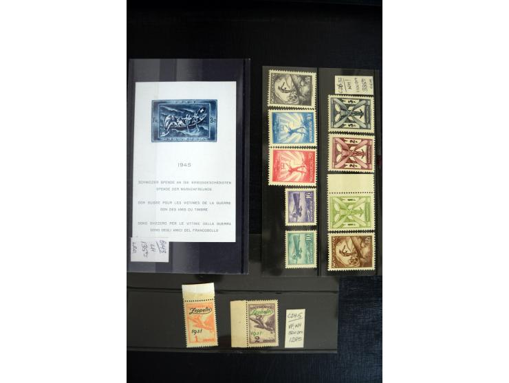 1860/1960 (ca.), interessante Partie auf Steckkarten, dabei u.a. Frankreich 311 und 321 (je2 ungebr.) sowie bessere Klassik s