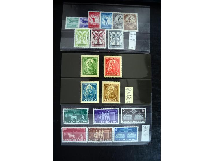 1860/1960 (ca.), interessante Partie auf Steckkarten, dabei u.a. Frankreich 311 und 321 (je2 ungebr.) sowie bessere Klassik s