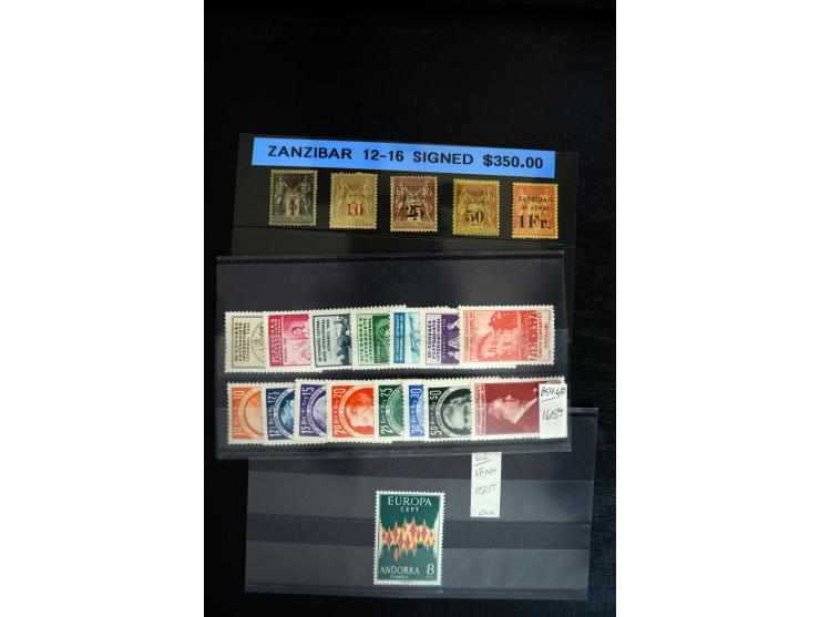 1860/1960 (ca.), interessante Partie auf Steckkarten, dabei u.a. Frankreich 311 und 321 (je2 ungebr.) sowie bessere Klassik s