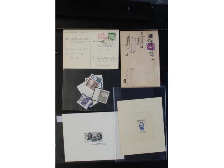 1900/71, Partie Motiv-Marken und Belge mit u.a.Privatganzsachen, Frankreich mit ungezähnten Probedrucken in Einheiten und div