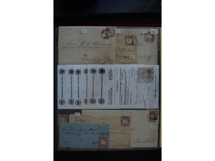 1872/75, Große Brustschilde-Plattenfehlersammlung in 2 Bänden, mit ca. 300 Einzelmarken, 66 Briefstücken und 37 Briefen, alle