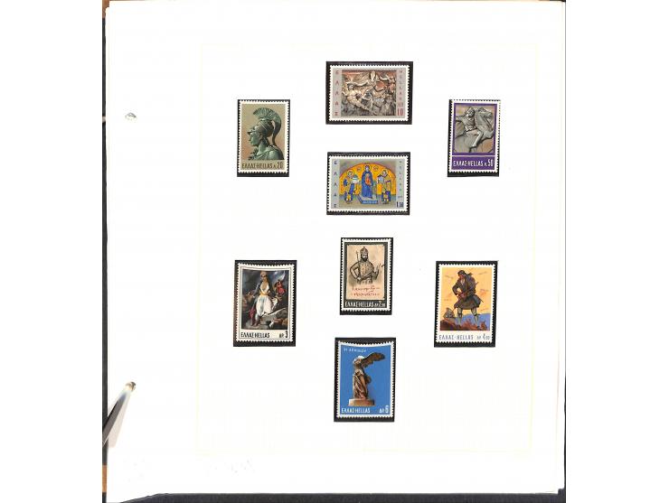 1861/1972, am Anfang meist gestempelte und ungebrauchte Sammlung auf selbstgestalteten Albenblättern, dabei guter Teil große 