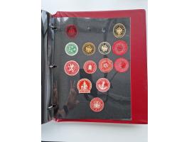 VIGNETTEN: 1896/1960 (ca.), hochinteressanter Bestand mit einigen Tausend Vignetten, Verschluss- und Siegelmarken, später Spe