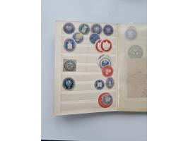 VIGNETTEN: 1896/1960 (ca.), hochinteressanter Bestand mit einigen Tausend Vignetten, Verschluss- und Siegelmarken, später Spe