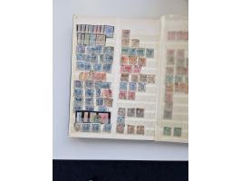 1850/2000 (ca.), umfangreicher gestempelter und postfrischer/ungebrauchter Bestand ab Klassik in elf Alben, Erhaltung von feh