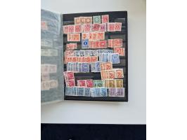 1850/2000 (ca.), umfangreicher gestempelter und postfrischer/ungebrauchter Bestand ab Klassik in elf Alben, Erhaltung von feh