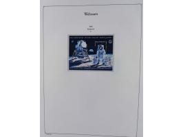 1969/2019, MNH collection of stamps and souvenir/mini/de luxe sheets in seven binders, comprising a wide range of attractive 