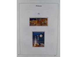 1969/2019, MNH collection of stamps and souvenir/mini/de luxe sheets in seven binders, comprising a wide range of attractive 