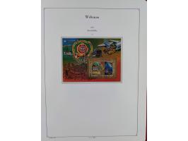 1969/2019, MNH collection of stamps and souvenir/mini/de luxe sheets in seven binders, comprising a wide range of attractive 