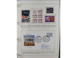 HUNDE: 1894/1992 (ca.), interessante Ausstellungssammlung “Schlittenhunde im Einsatz”, mit vielen Marken, FDCs, Schmuckbriefe