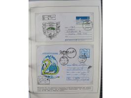 HUNDE: 1894/1992 (ca.), interessante Ausstellungssammlung “Schlittenhunde im Einsatz”, mit vielen Marken, FDCs, Schmuckbriefe