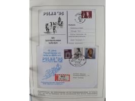 HUNDE: 1894/1992 (ca.), interessante Ausstellungssammlung “Schlittenhunde im Einsatz”, mit vielen Marken, FDCs, Schmuckbriefe