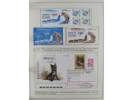 HUNDE: 1894/1992 (ca.), interessante Ausstellungssammlung “Schlittenhunde im Einsatz”, mit vielen Marken, FDCs, Schmuckbriefe