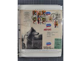 HUNDE: 1894/1992 (ca.), interessante Ausstellungssammlung “Schlittenhunde im Einsatz”, mit vielen Marken, FDCs, Schmuckbriefe