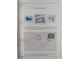 HUNDE: 1894/1992 (ca.), interessante Ausstellungssammlung “Schlittenhunde im Einsatz”, mit vielen Marken, FDCs, Schmuckbriefe