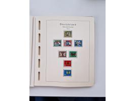 1945/87, vorwiegend postfrische bzw. gestempelte Sammlung, dabei Bund und Berlin doppelt, bis auf wenige jeweils komplett, au