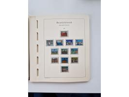 1945/87, vorwiegend postfrische bzw. gestempelte Sammlung, dabei Bund und Berlin doppelt, bis auf wenige jeweils komplett, au