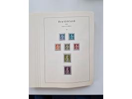 1945/87, vorwiegend postfrische bzw. gestempelte Sammlung, dabei Bund und Berlin doppelt, bis auf wenige jeweils komplett, au