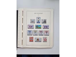 1945/87, vorwiegend postfrische bzw. gestempelte Sammlung, dabei Bund und Berlin doppelt, bis auf wenige jeweils komplett, au