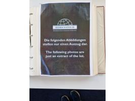 1933/2000 (ca.), Sammlungsbestand in 3 großen Kartons, dabei Deutsches Reich mit einigen besseren Ausgaben, BRD mit Jahrbuch 