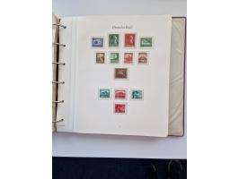 1933/2000 (ca.), Sammlungsbestand in 3 großen Kartons, dabei Deutsches Reich mit einigen besseren Ausgaben, BRD mit Jahrbuch 