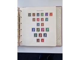 1933/2000 (ca.), Sammlungsbestand in 3 großen Kartons, dabei Deutsches Reich mit einigen besseren Ausgaben, BRD mit Jahrbuch 