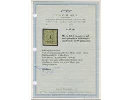 1 Kreuzer auf mittelgraugelbem Seidenpapier, farbfrisch und voll-bis überrandig, unten mit Teil der Nachbarmarke, ungebraucht