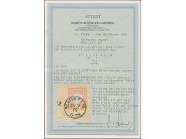 ½ Gr. ziegelrot mit Plattenfehler “durchgehender heller senkrechter Strich im linken Rahmen”, durch die Dezentrierung sehr kl