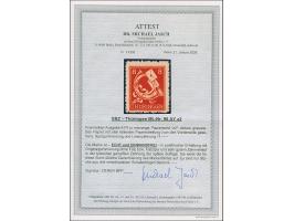 1945, 8 Pfg. rotorange auf grauweißem Papier mit steil fallender Papierstreifung und Spargummierung, postfrisch, tadellos. Ei