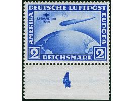 1930, Südamerikafahrt 2 Mark mit liegendem Wasserzeichen und Plattenfehler “Mond über Luftschiff” (Feld 49), Unterrandstück, 