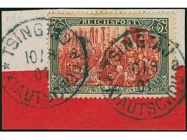 Reichspost 5 M. in Type II mit zwei klaren Stempeln “TSINGTAU KIAUTSCHOU *a 10.8.01” auf Rotband-Briefstück. Die farbfrische 
