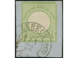 “LÜBECK 1.1.72” (Spanik 22-2) sehr klar und fast komplett auf kleiner Schild ⅓ Gr. gelblichgrün auf Briefstück. Die farbfrisc