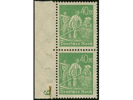 1922, Schnitter 40 M. dunkelgelblichgrün im senkrechten Randpaar mit Bogennummer, postfrisch und in tadelloser Erhaltung, uns