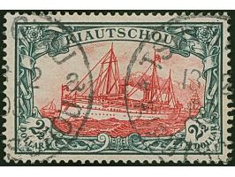 1905, Kaiseryacht 2½ $. grünschwarz/dunkelkarmin, 26:17 Zähnungslöcher, farbfrisch und gut gezähnt, sauber mit EKr. “TSINGTAU