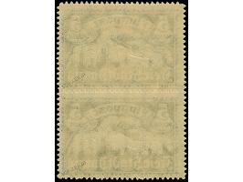 1921, Flugpost 5 M. mit schwarzem Durchstich im senkrechten Paar, postfrisch, tadellos, Fotoattest Oechsner BPP (2016)