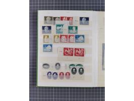 1945/53 (ca.), postfrische, ungebrauchte und gestempelte Partie in 3 Steckbüchern, dabei u.a. einige Poschta, Bl. 2(4), Bl. 4