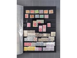 1945/53 (ca.), postfrische, ungebrauchte und gestempelte Partie in 3 Steckbüchern, dabei u.a. einige Poschta, Bl. 2(4), Bl. 4