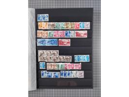 1945/49, postfrische, ungebrauchte und gestempelte Partie in 3 Steckbüchern, dabei u.a. 3 Rotkreuz-Blocks mit Fotoattesten We