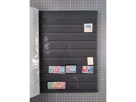 1945/49, postfrische, ungebrauchte und gestempelte Partie in 3 Steckbüchern, dabei u.a. 3 Rotkreuz-Blocks mit Fotoattesten We