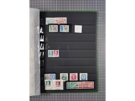 1945/49, postfrische, ungebrauchte und gestempelte Partie in 3 Steckbüchern, dabei u.a. 3 Rotkreuz-Blocks mit Fotoattesten We