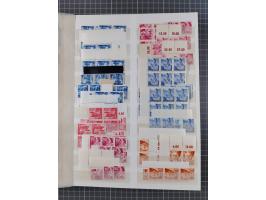 1945/49, postfrische, ungebrauchte und gestempelte Partie in 3 Steckbüchern, dabei u.a. 3 Rotkreuz-Blocks mit Fotoattesten We