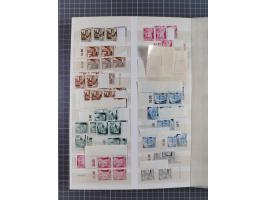 1945/49, postfrische, ungebrauchte und gestempelte Partie in 3 Steckbüchern, dabei u.a. 3 Rotkreuz-Blocks mit Fotoattesten We