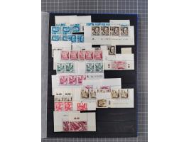 1945/49, postfrische, ungebrauchte und gestempelte Partie in 3 Steckbüchern, dabei u.a. 3 Rotkreuz-Blocks mit Fotoattesten We