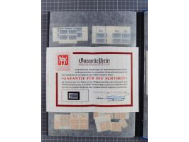 1945/49, postfrische, ungebrauchte und gestempelte Partie in 3 Steckbüchern, dabei u.a. 3 Rotkreuz-Blocks mit Fotoattesten We