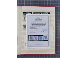 1945/49, postfrische, ungebrauchte und gestempelte Partie in 3 Steckbüchern, dabei u.a. 3 Rotkreuz-Blocks mit Fotoattesten We