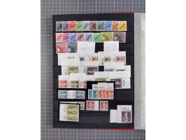 1948/65 (ca.), postfrische, wenig ungebrauchte und gestempelte reichhaltige Partie in vier Steckbüchern, dabei mehrere Postho