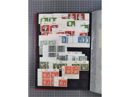 1948/65 (ca.), postfrische, wenig ungebrauchte und gestempelte reichhaltige Partie in vier Steckbüchern, dabei mehrere Postho