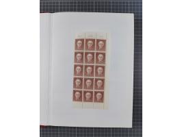 1948/65 (ca.), postfrische, wenig ungebrauchte und gestempelte reichhaltige Partie in vier Steckbüchern, dabei mehrere Postho