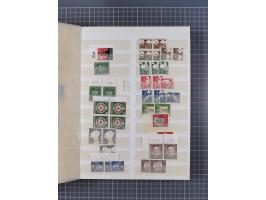 1948/65 (ca.), postfrische, wenig ungebrauchte und gestempelte reichhaltige Partie in vier Steckbüchern, dabei mehrere Postho