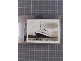 1925/35, kleine Sammlung Flaggenstempel “DSP HAMBURG-SÜDAMERIKA” mit ca. 90 Briefen, Karten und GSK, dabei u.a. zwei R-Briefe